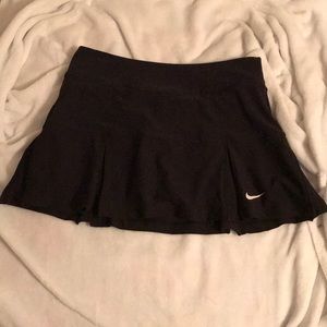 Black Nike dry fit tennis/ golf skirt